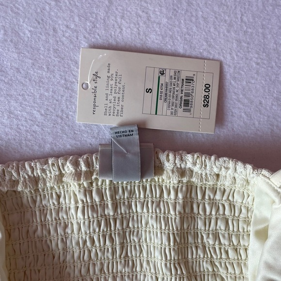 A New Day Cream Eyelet Peplum Camisole Top Smocked Back NWT Small - Picture 6 of 8